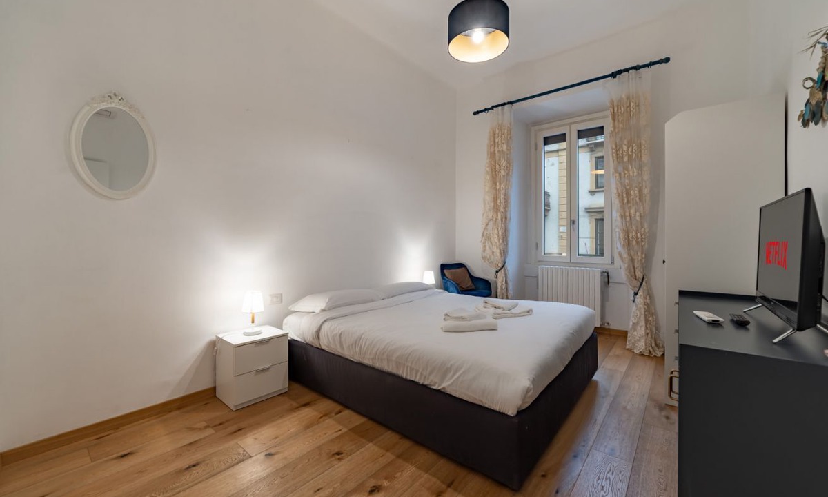 Porta Venezia Apartment | 5 walk from Porta Venezia station, with 2 bedrooms
