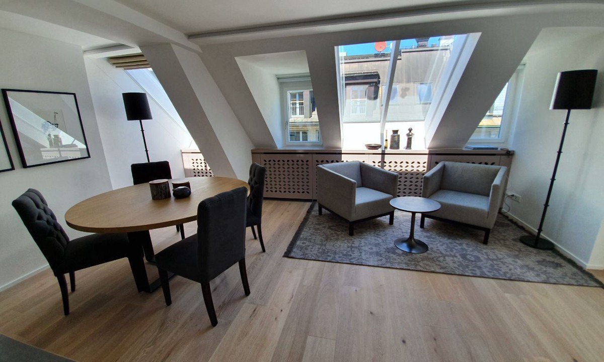 Old Town Apartment | Le Bijou Bahnhofstrasse/Paradeplatz LB18C NEW