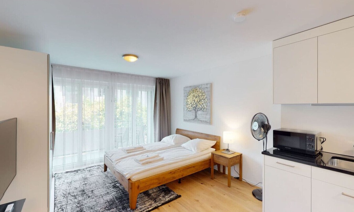 District 6 Apartment | Cute and central studio - Sun 11