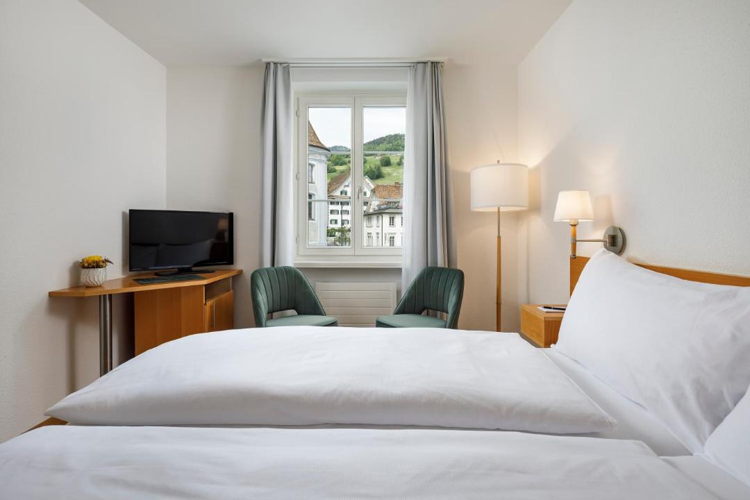 Schwyz Hotel | Wysses Rössli