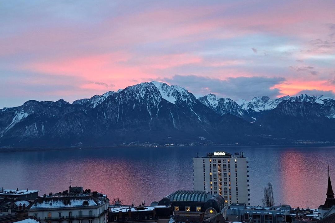 Montreux House | Inspiration room, lake, mountains, balcony in Montreux city center