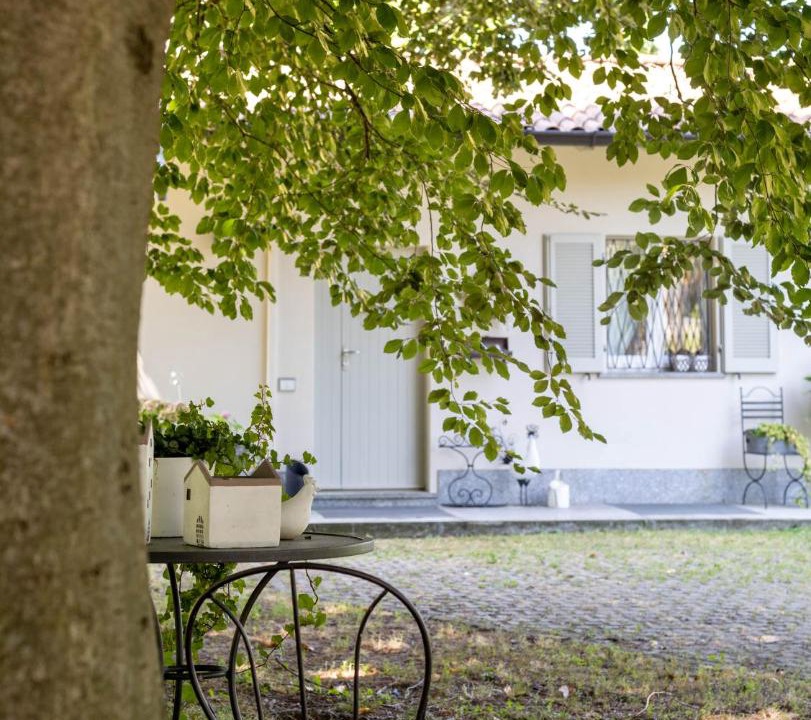 Porto Valtravaglia Apartment | Bnbook Maison Charlotte Cottage Bosco