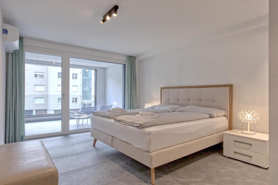 Central Interlaken Apartment | Apartment JungfrauCenter Brienzersee - GRIWA RENT