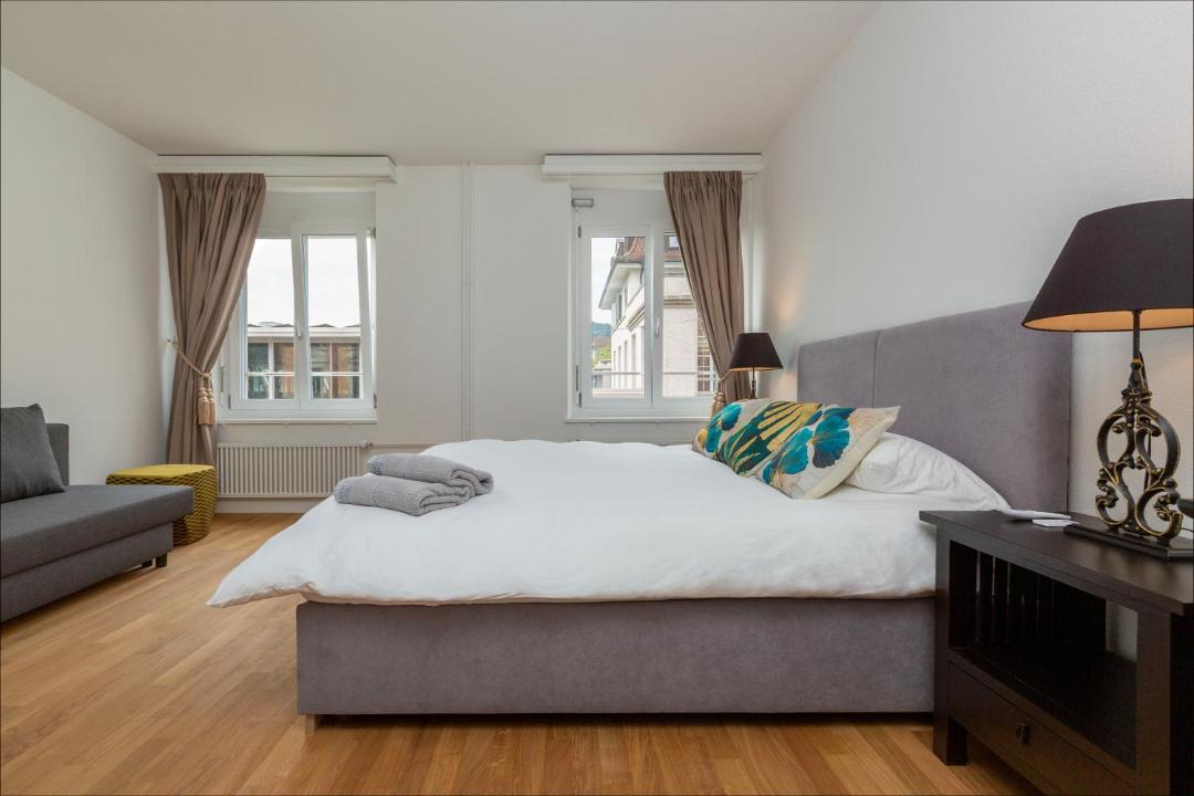 Werd Apartment | KAYA Zurich Apartment 3B - Downtown 2BR Deluxe Apt