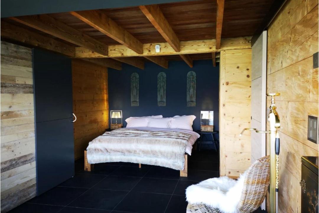 Aeschlen ob Gunten Ski Chalet | Chalet with panoramic views of the mountains of the Oberland and Lake Thun