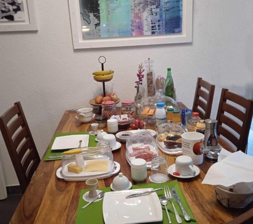 Matthaus Bed & Breakfast | Kiki's B&B