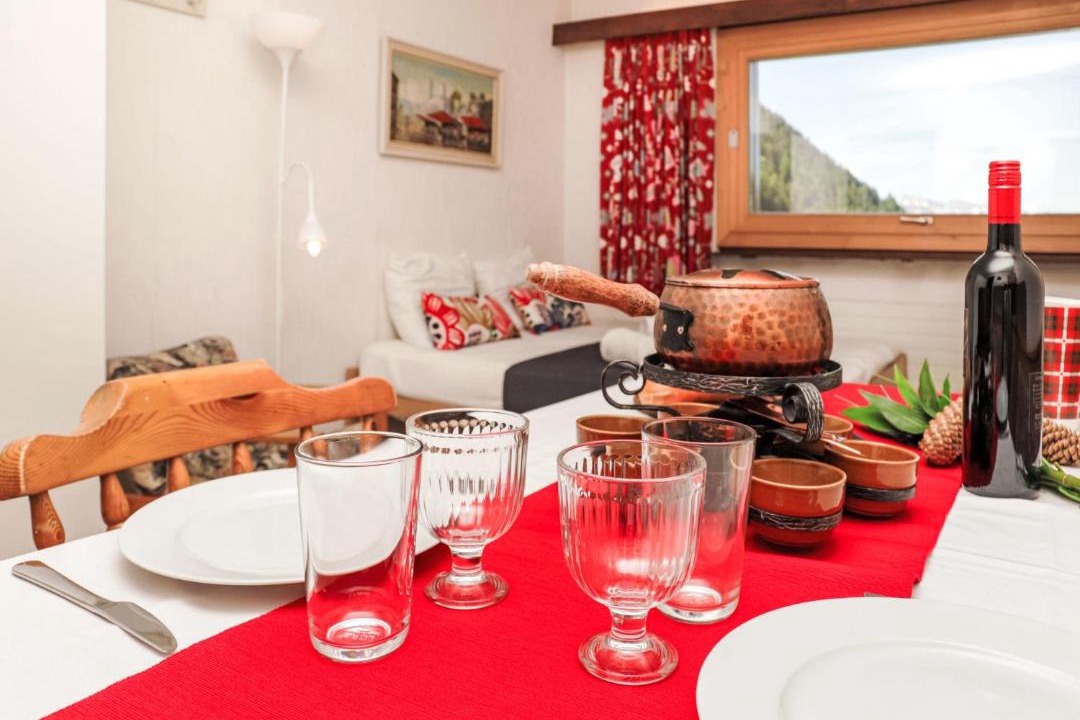 Noveli Apartment | Apartment Rosablanche E36 by Interhome