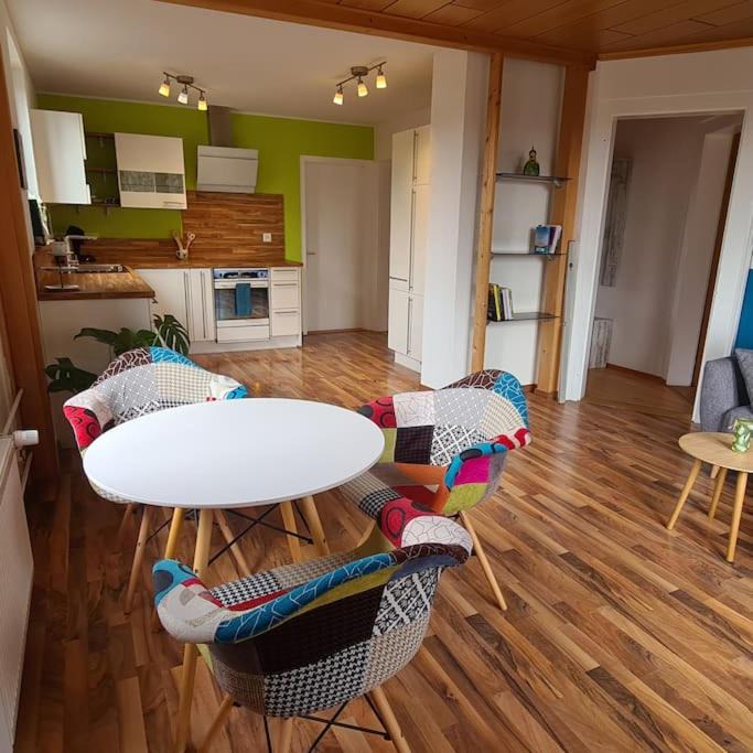 Kradolf-Schonenberg Apartment | Karibik Suite am Wald und Bach