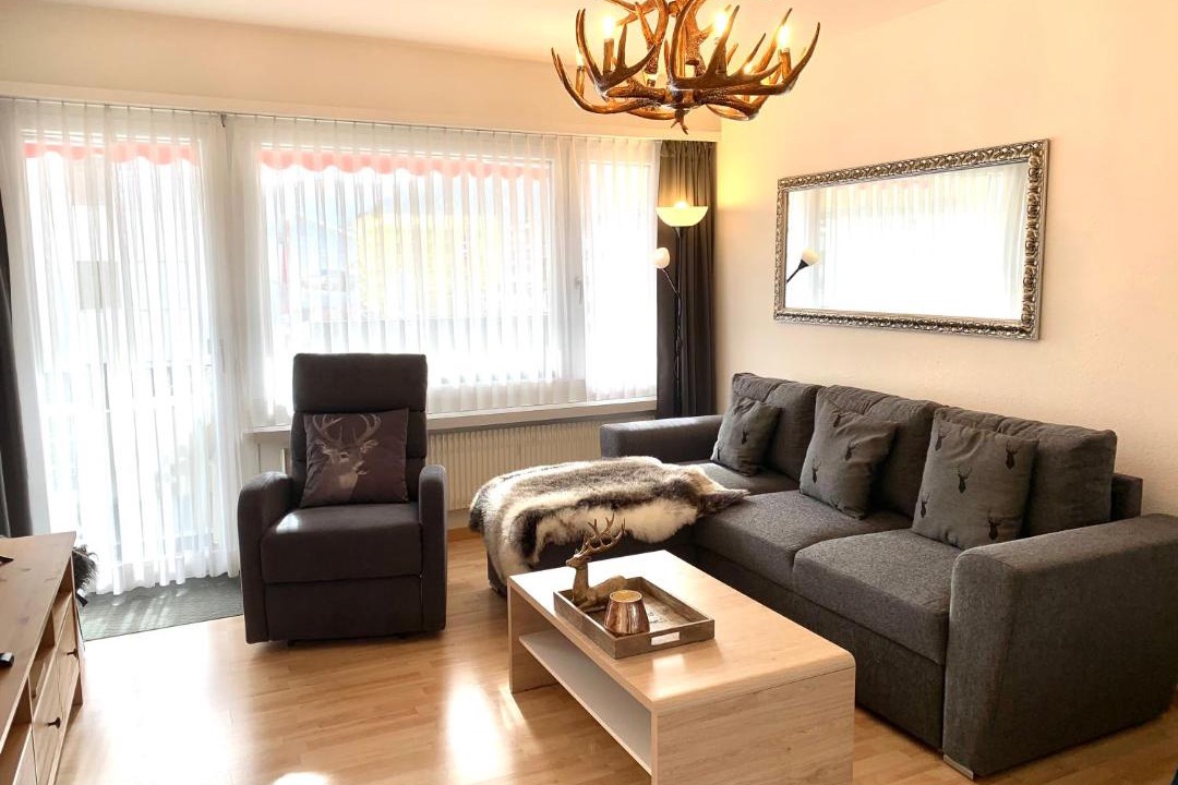 Davos-Platz Apartment | Holiday apartment Bolgen - close to everything! Bolgen, Jakobshorn, bus stop, train station, supermarket, ski school, ski rentals, restaurants and more!