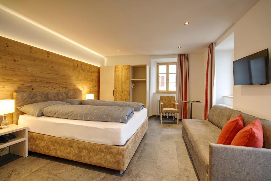 San Bernardino Hotel | Hotel Bellevue