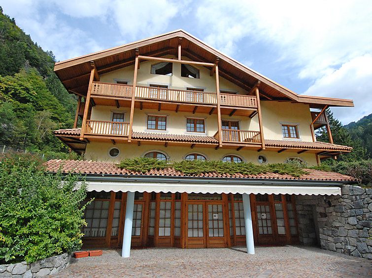 Photo of Buildings in Carisolo