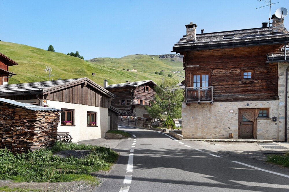 Photo of Outdoor in Trepalle
