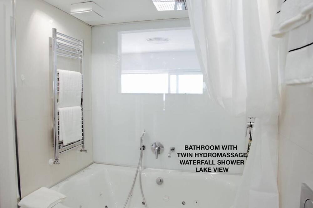 Photo of Bathroom in Morcote