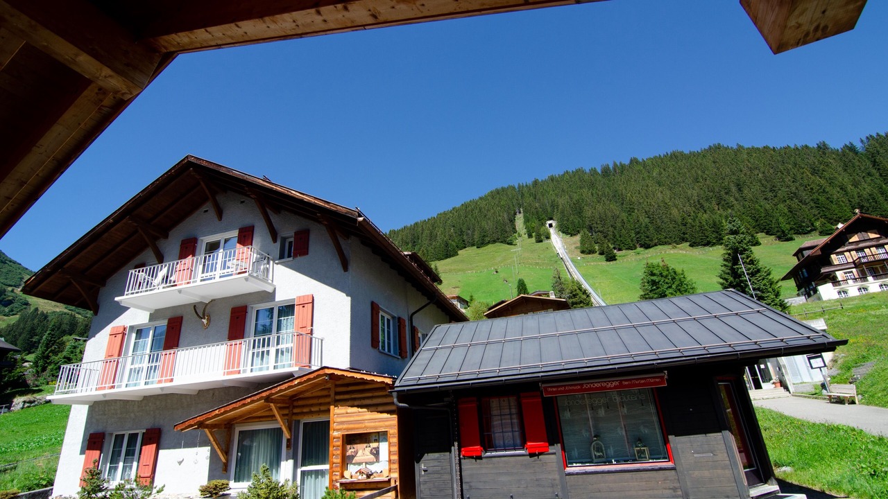 Photo of Bedroom in Murren