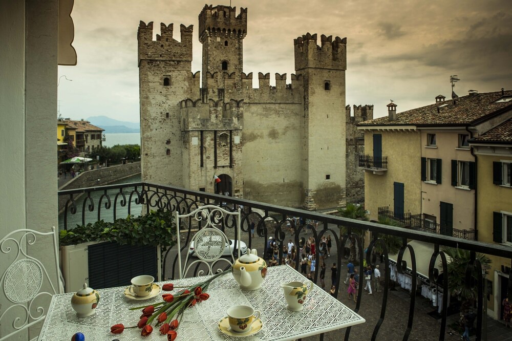 Photo of Patio Balcony in Sirmione Old Town