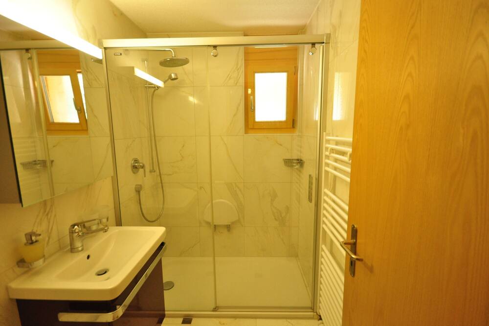 Photo of Bathroom in Lauterbrunnen