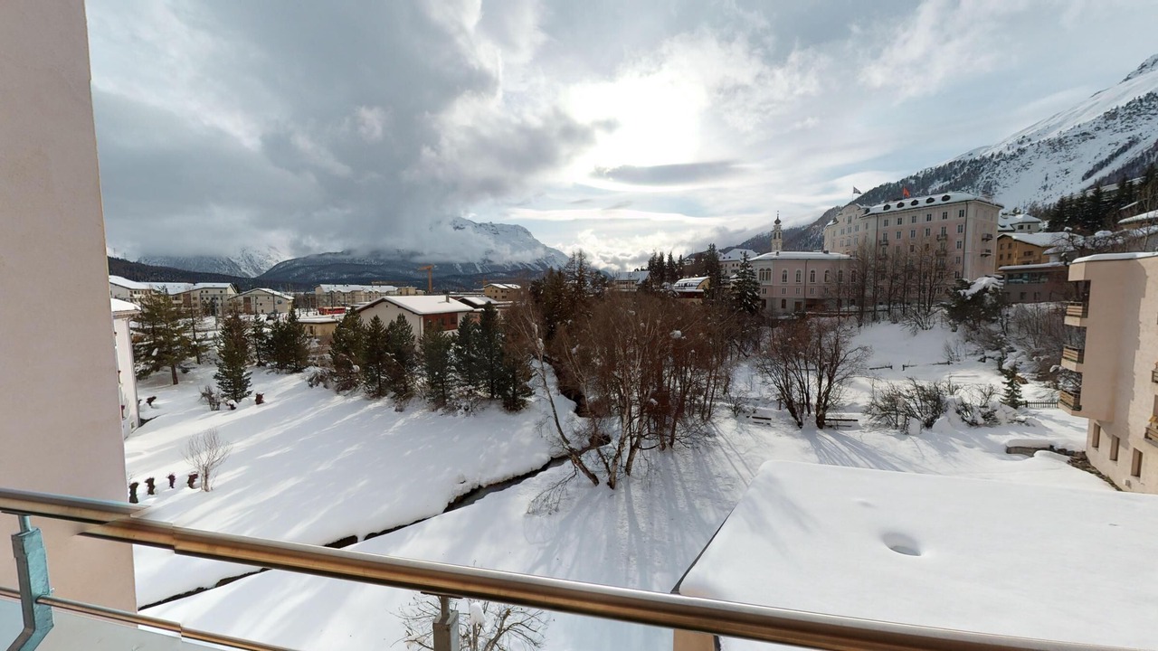 Photo of Outdoor in Samedan