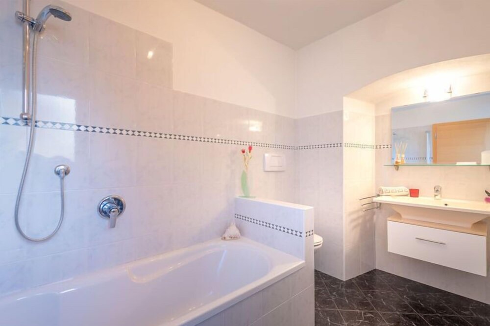 Photo of Bathroom in Tramin