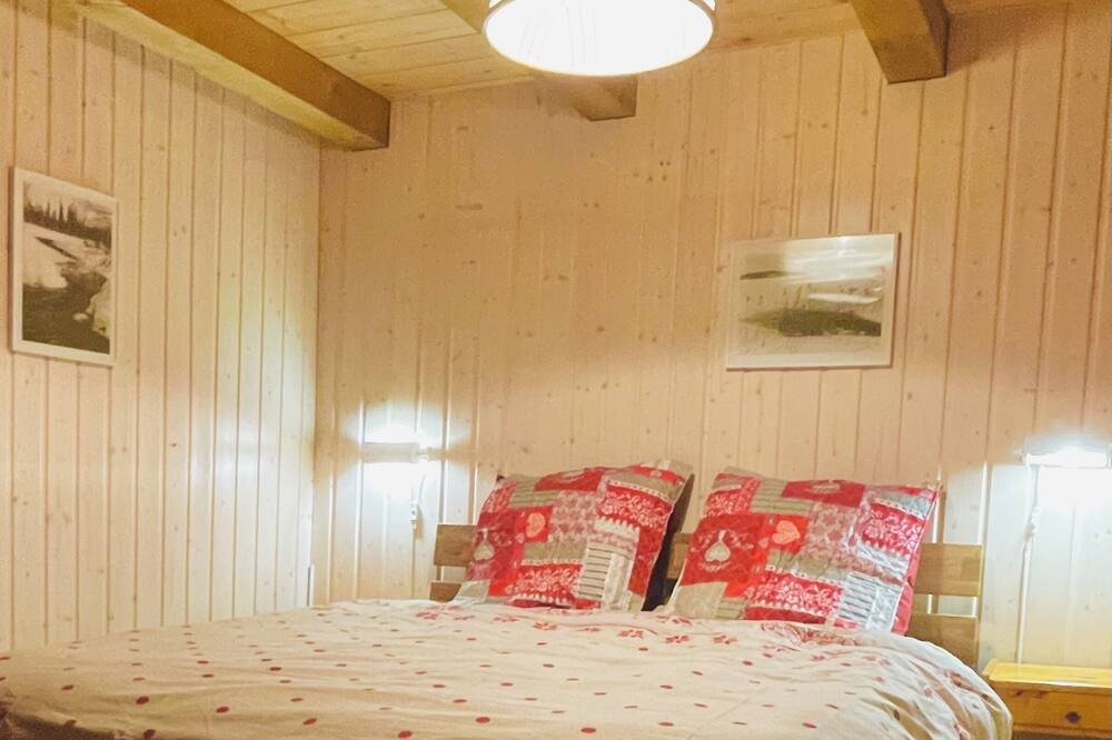 Photo of Bedroom in Evolene