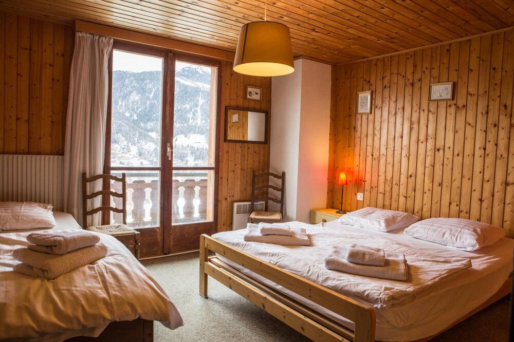 Photo of Bedroom in Mayens-de-Riddes