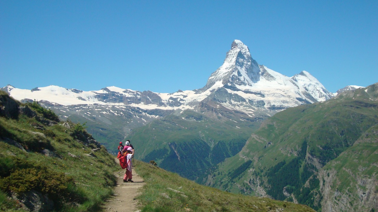 Photo of Others in Taesch