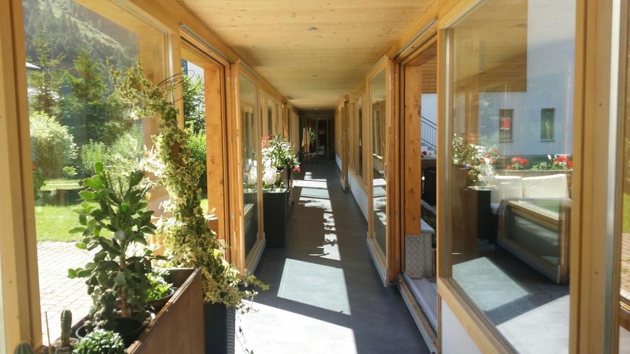 Photo of Outdoor in Taesch