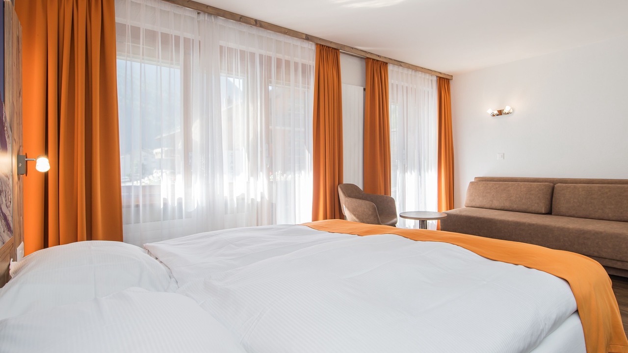 Photo of Bedroom in Taesch
