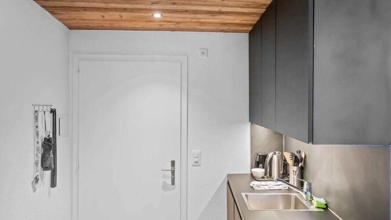 Photo of Kitchen in Lens