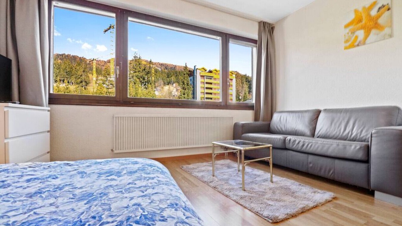 Photo of Bedroom in Lens