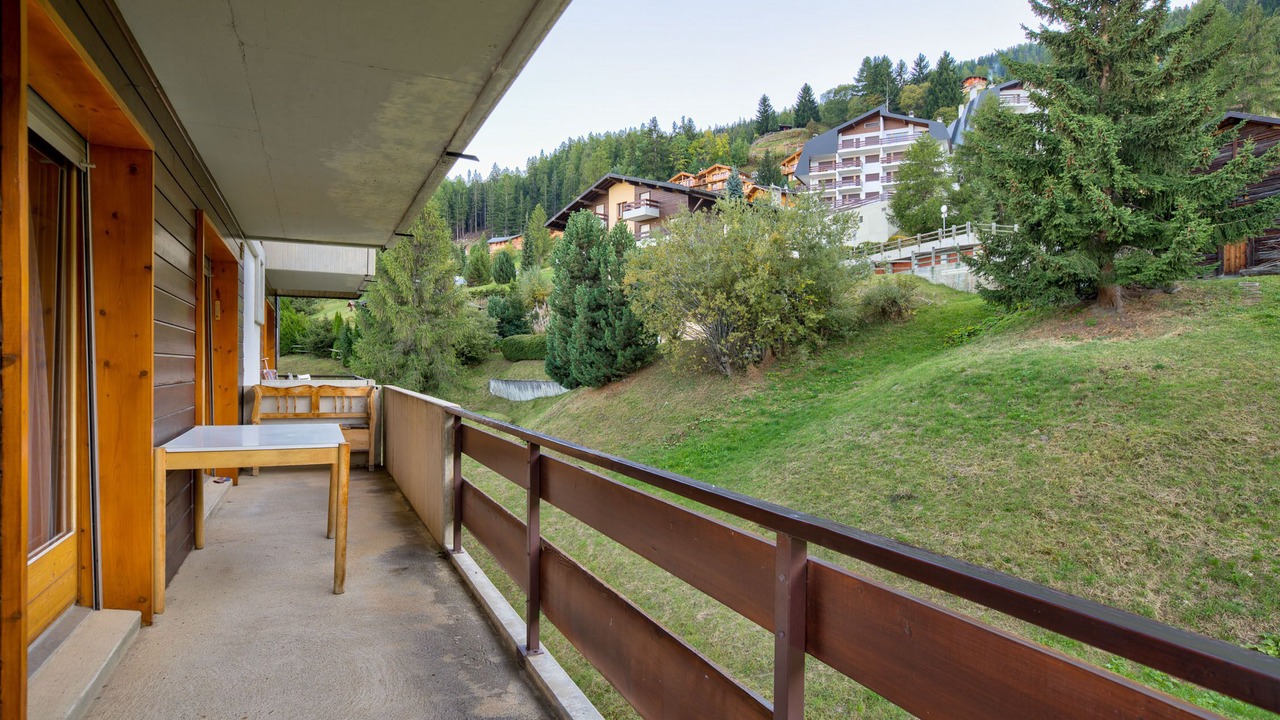 Photo of Patio Balcony in La Tzoumaz