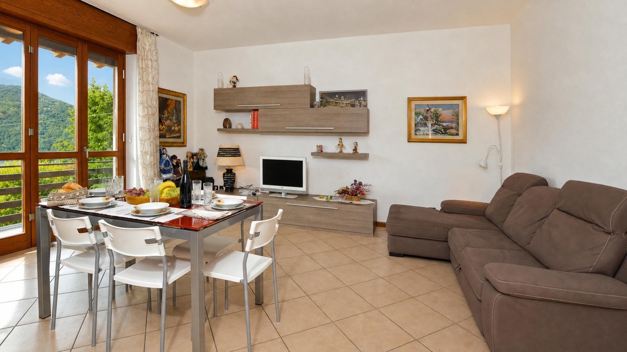 Photo of Bedroom in Mandello del Lario