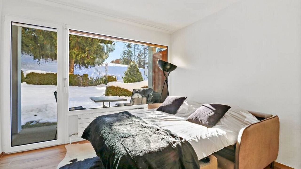 Photo of Bedroom in Noes