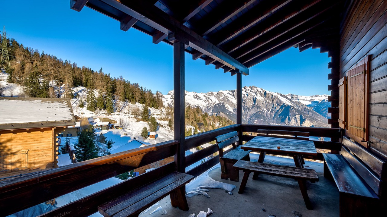 Photo of Patio Balcony in La Tzoumaz