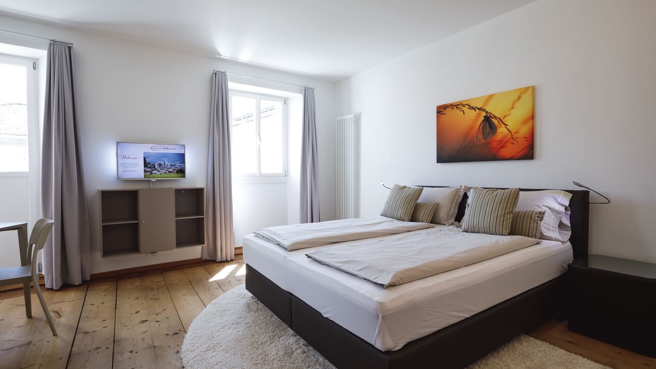 Photo of Bedroom in Poschiavo