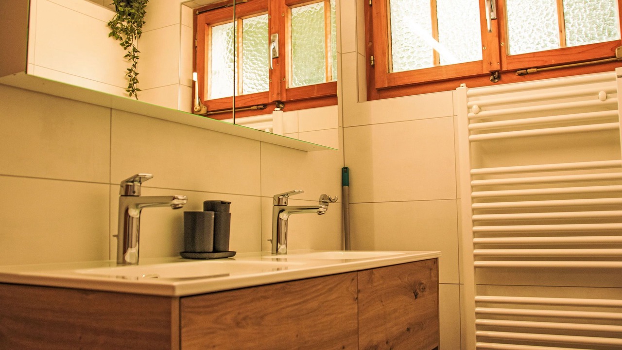 Photo of Bathroom in Moleson