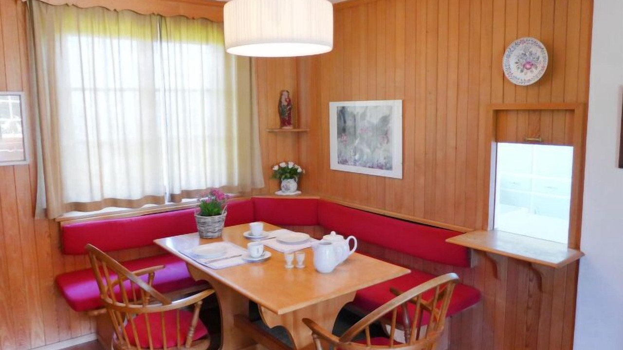 Photo of Bedroom in Aeschi bei Spiez