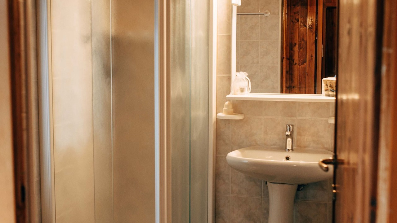 Photo of Bathroom in San Felice del Benaco