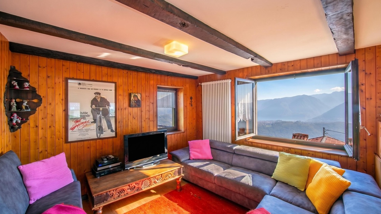 Photo of Livingroom in Cademario