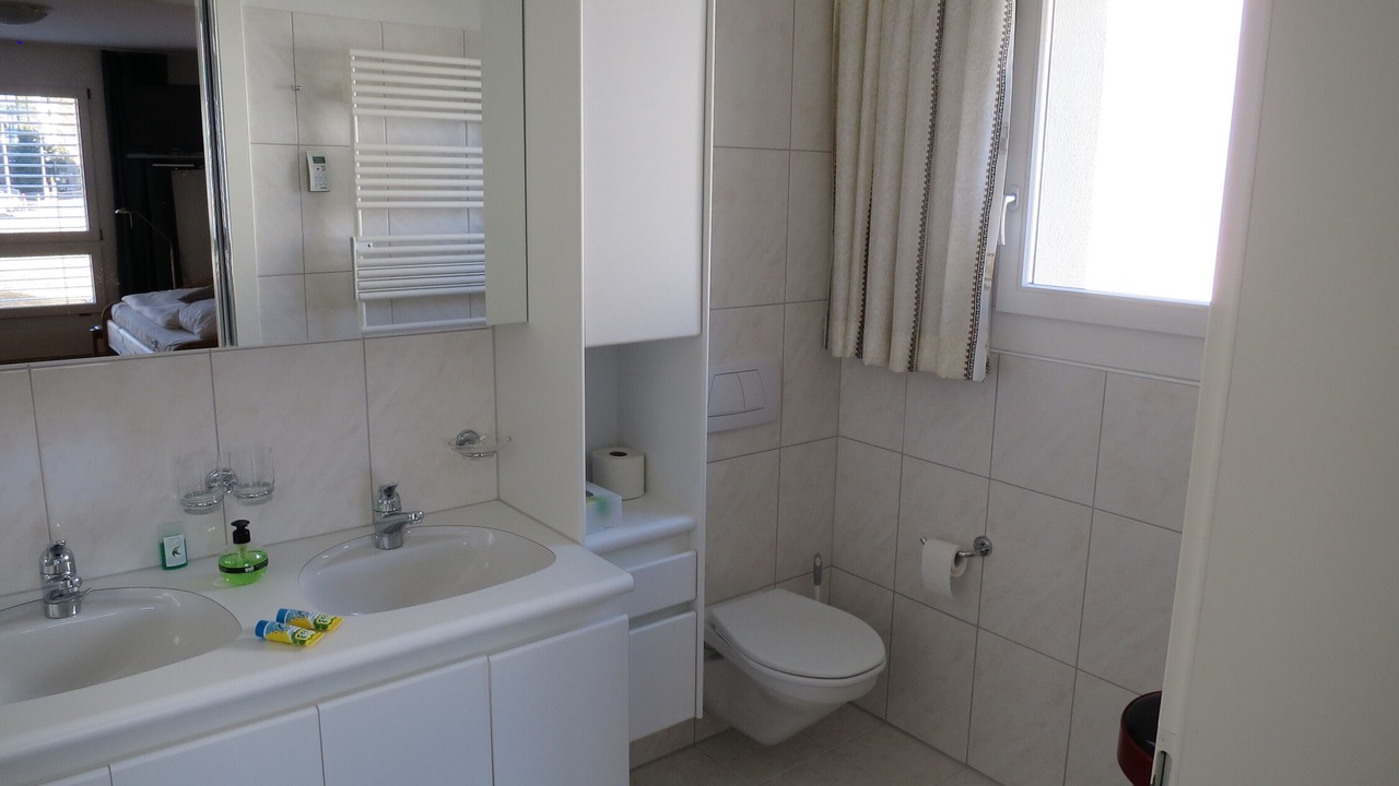 Photo of Bathroom in Davos-Dorf