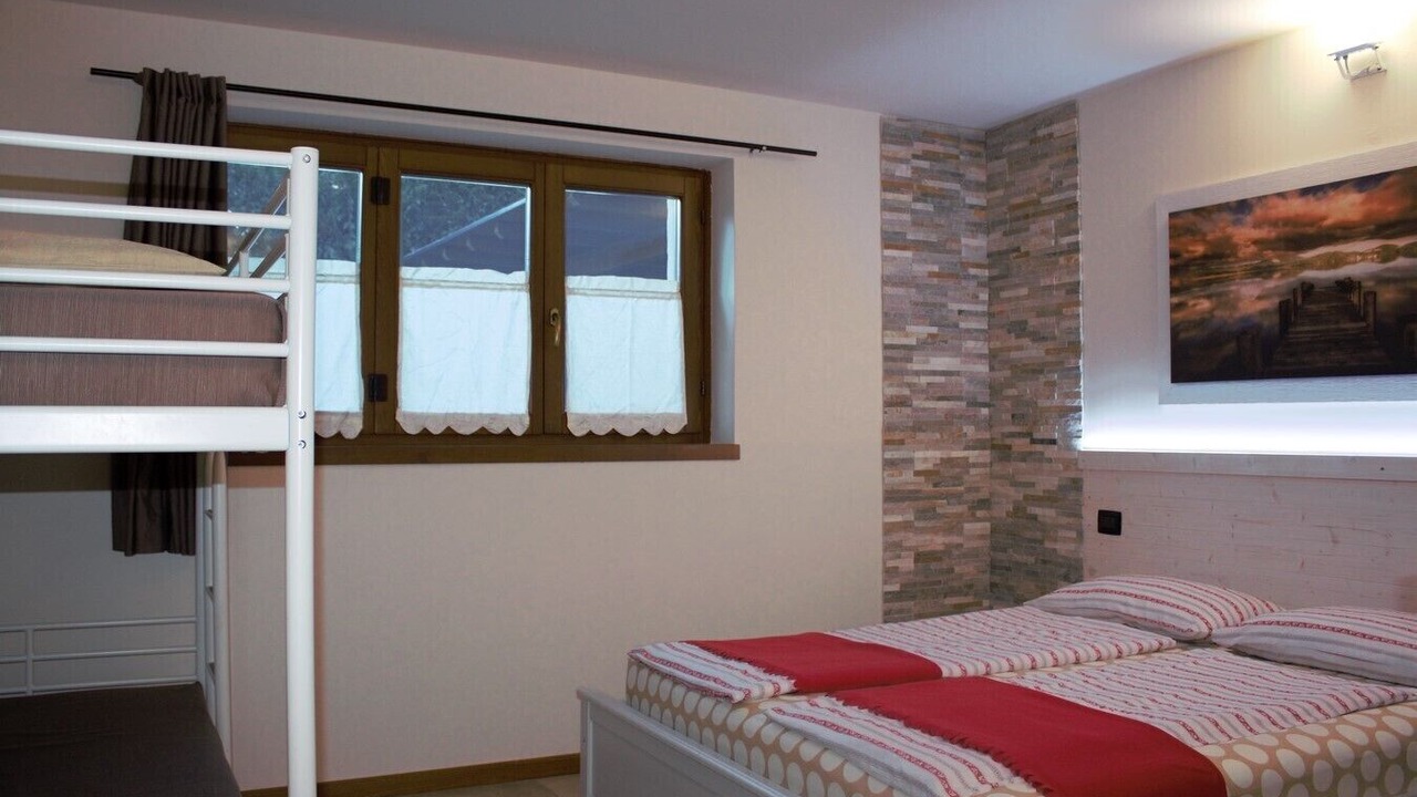 Photo of Bedroom in Colico Piano