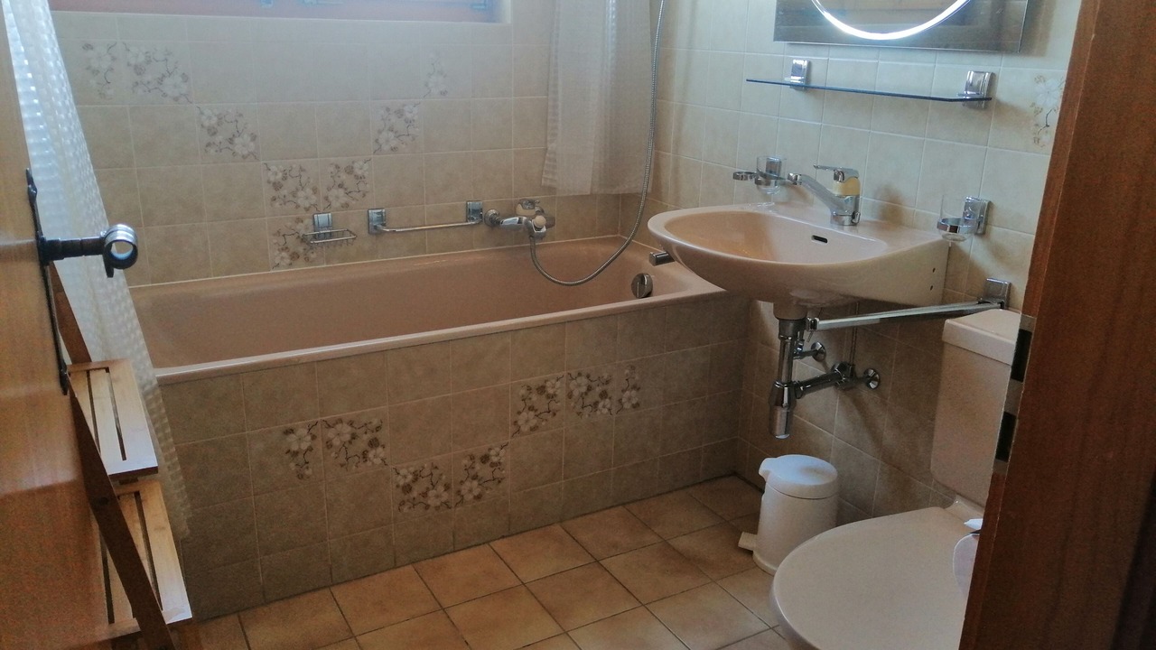 Photo of Bathroom in Saint-Pierre-de-Clages