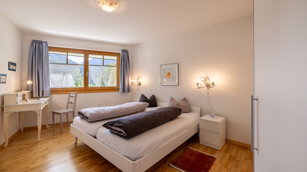 Photo of Bedroom in Engadin Scoul