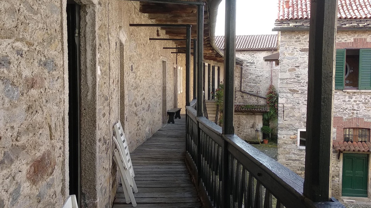 Photo of Patio Balcony in Ameno
