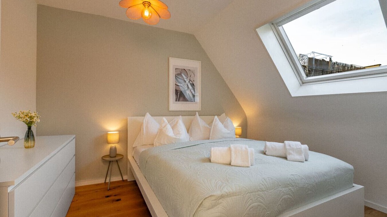 Photo of Bedroom in District 6