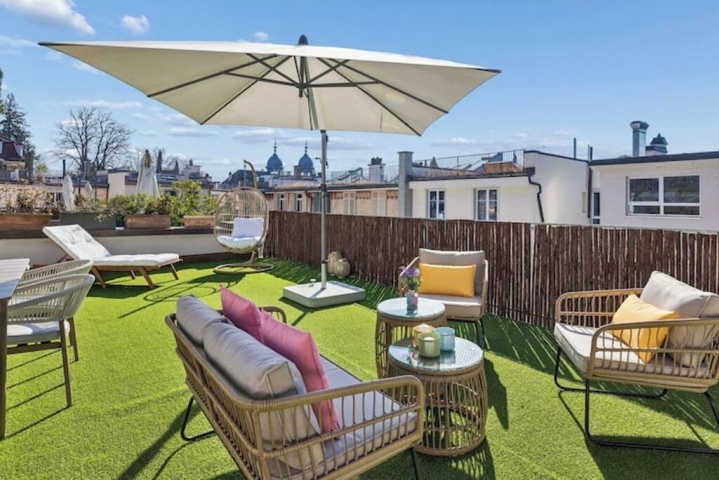 Photo of Patio Balcony in Center