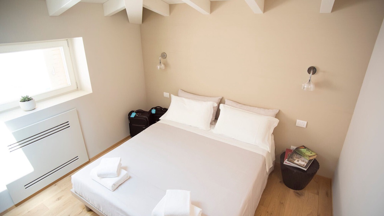 Photo of Bedroom in Peschiera del Garda City Centre