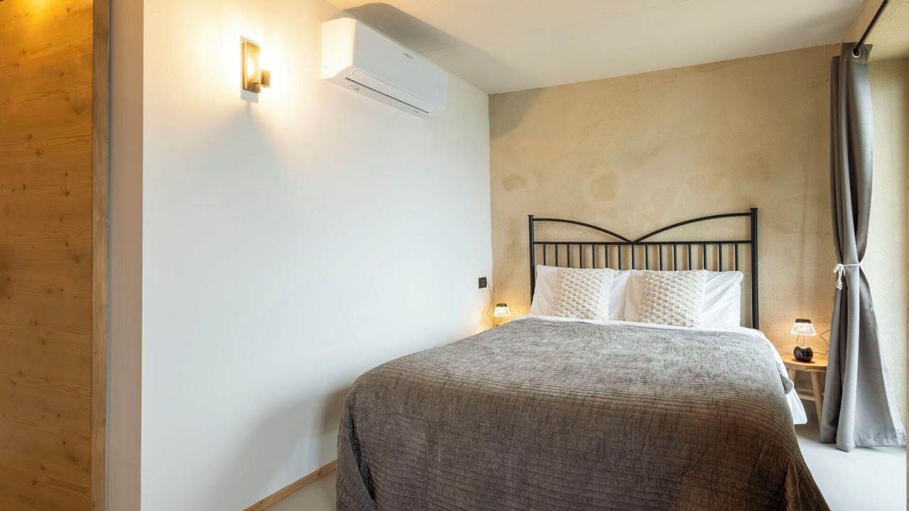 Photo of Bedroom in Civo