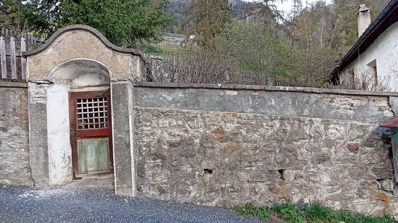 Photo of Outdoor in Lavin
