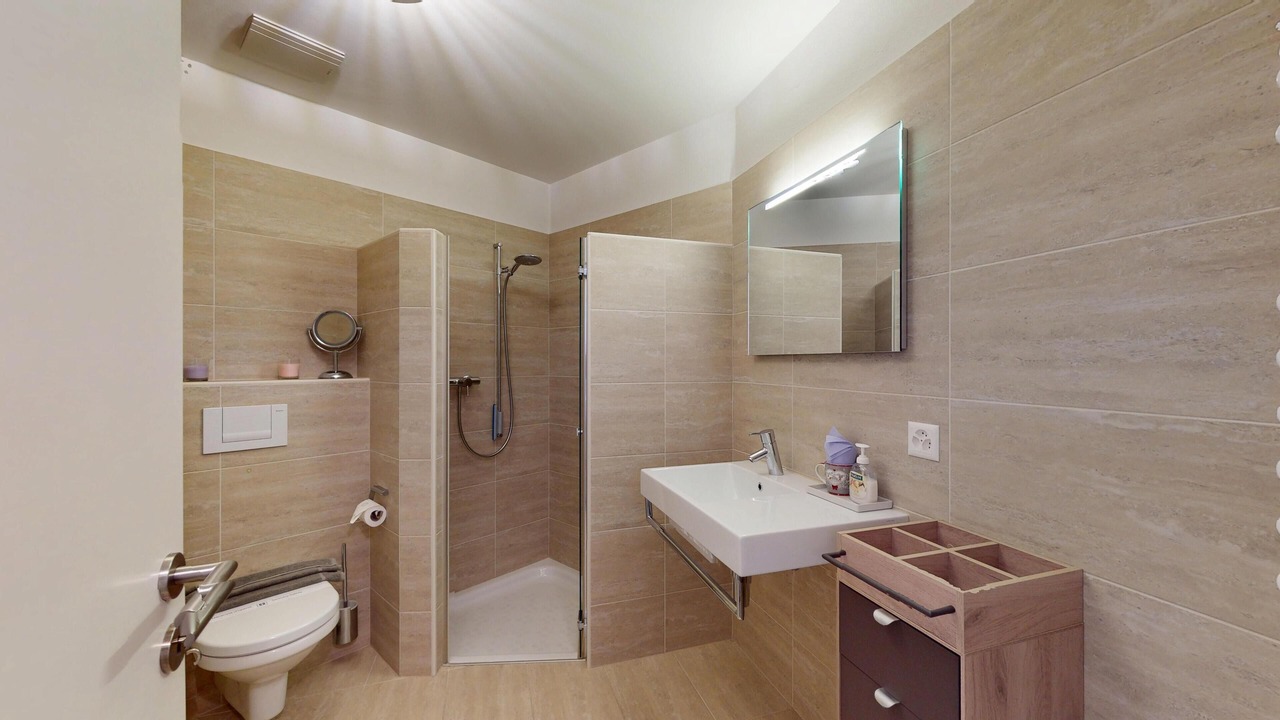 Photo of Bathroom in Samedan