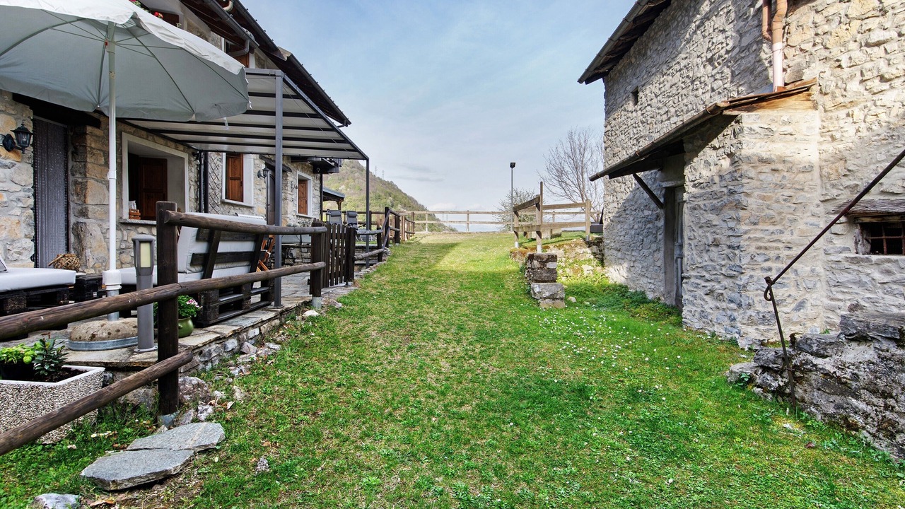 Photo of Patio Balcony in Dizzasco